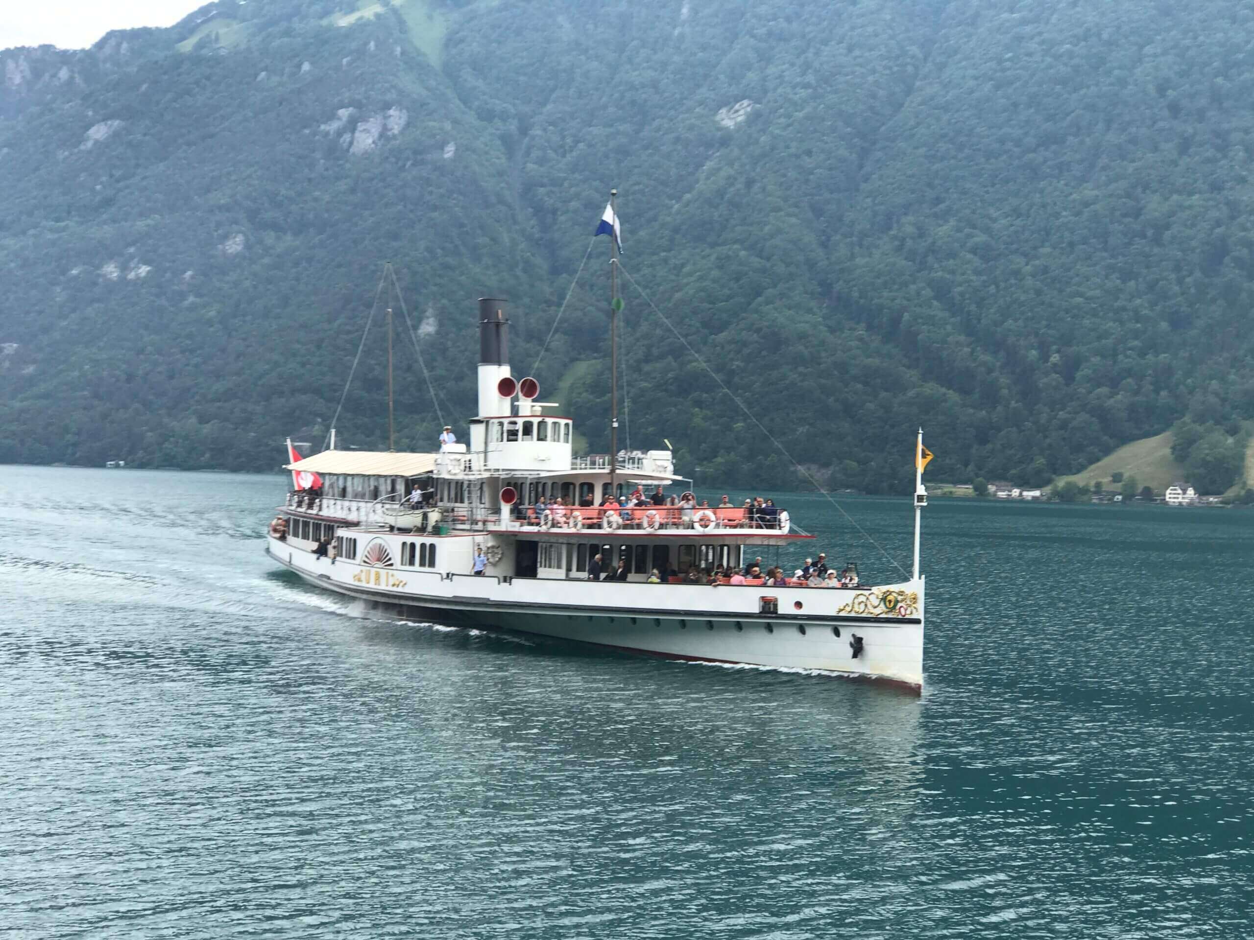 Steam boat to Flüelen
