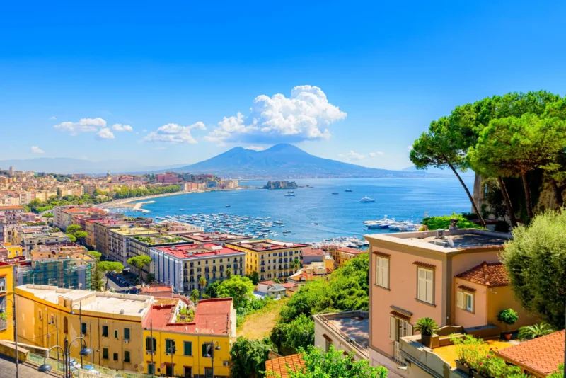 Experience intense and fascinating Naples