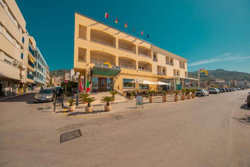 Stay by the beach in Cefalu