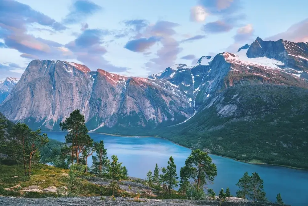 Togrejse til Narvik