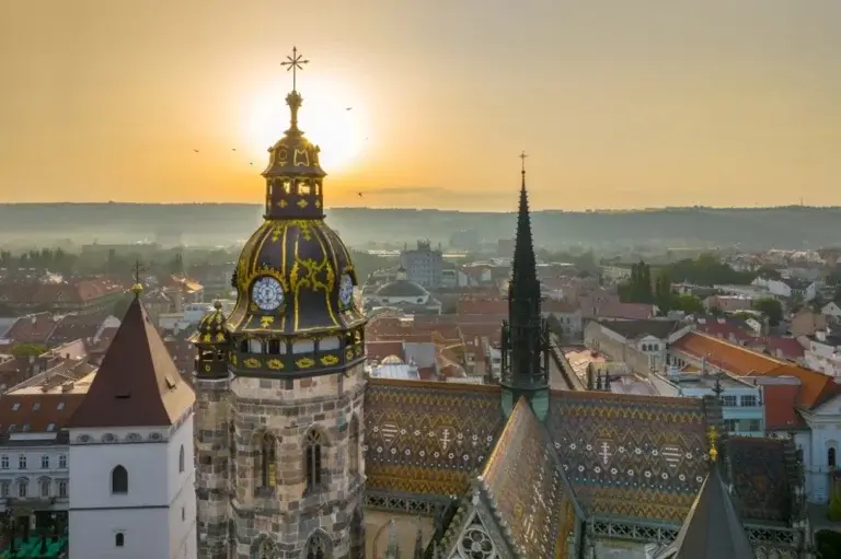 Kosice slovkiet. Slovakiet med tog med Togrejser Europa